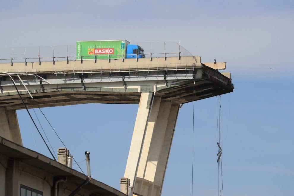 Disastro del Ponte Morandi